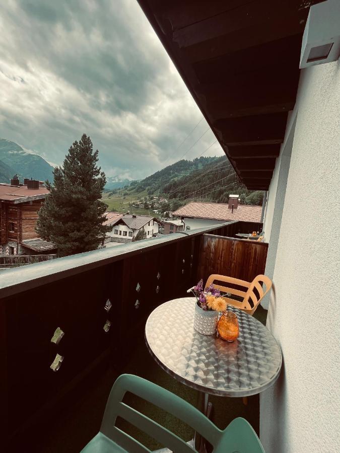 Apartments Sarlo Sankt Anton am Arlberg Buitenkant foto