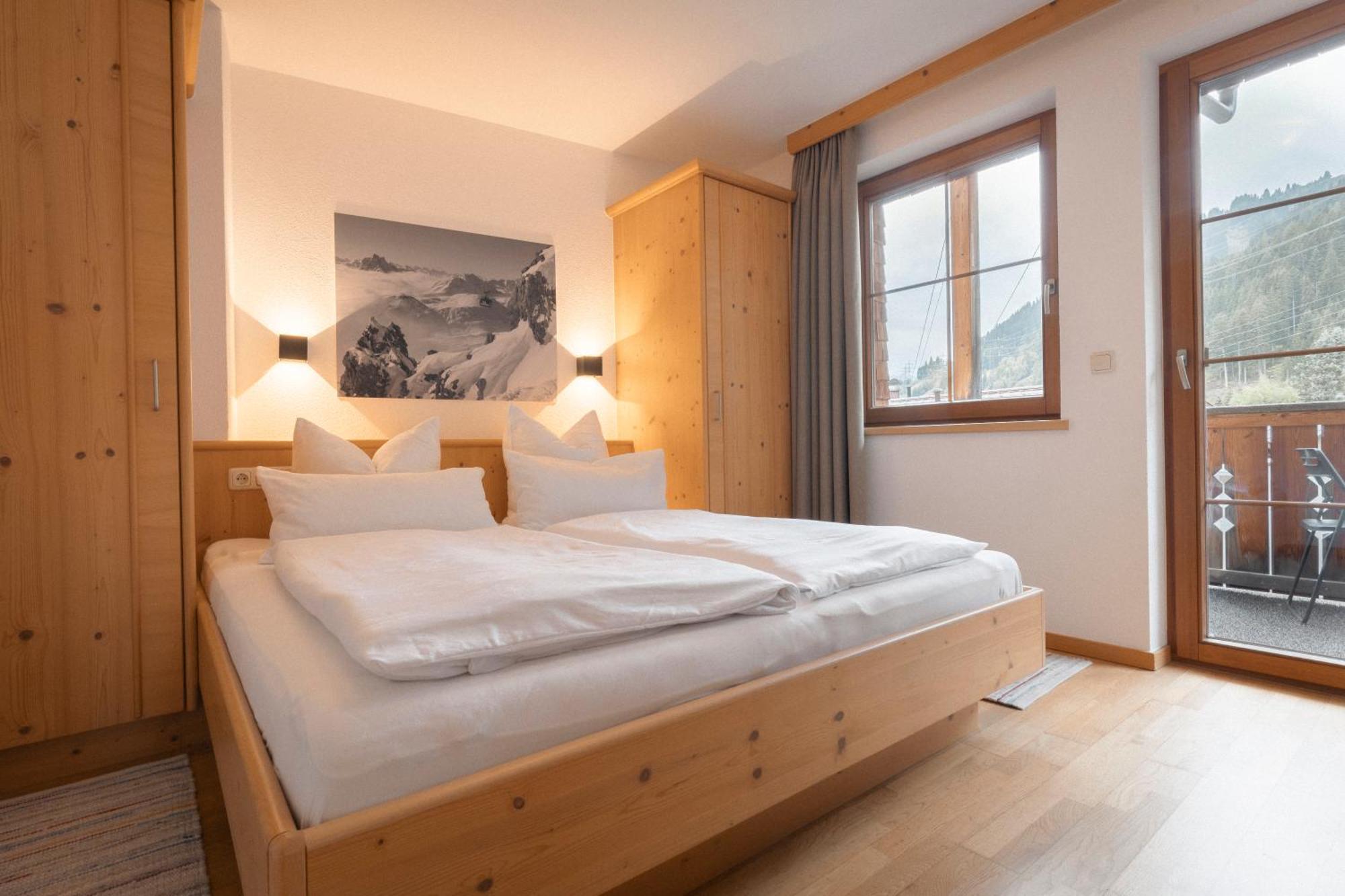 Apartments Sarlo Sankt Anton am Arlberg Buitenkant foto