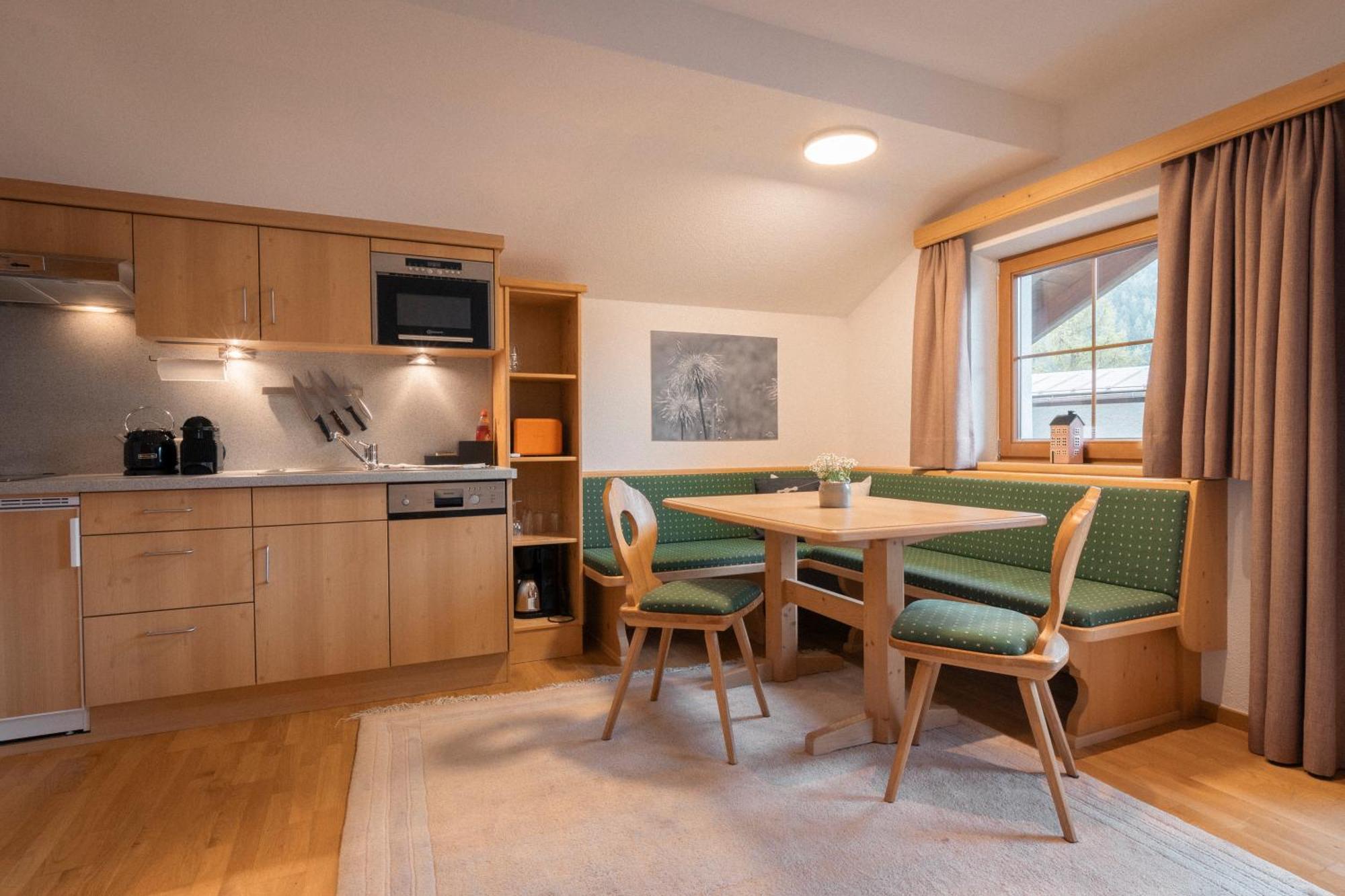 Apartments Sarlo Sankt Anton am Arlberg Buitenkant foto