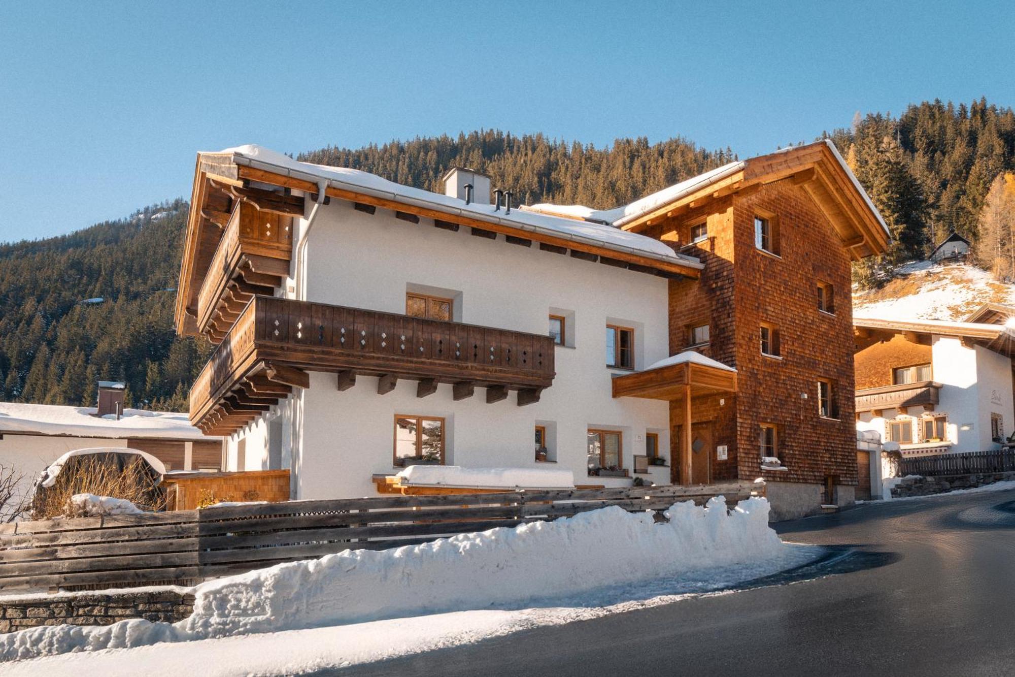 Apartments Sarlo Sankt Anton am Arlberg Buitenkant foto